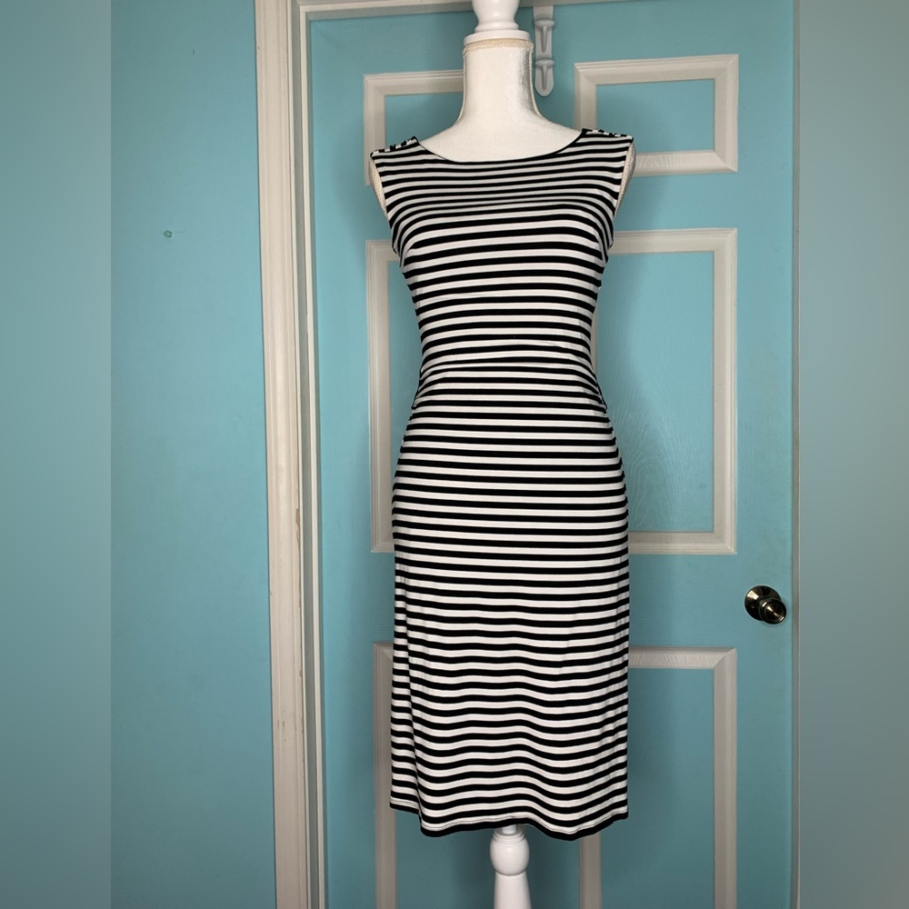 White House Black Market Black & White Striped Sleeveless Dress XSmall